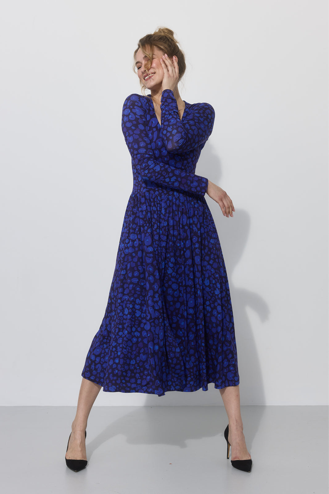VOILÁ print leo art blue