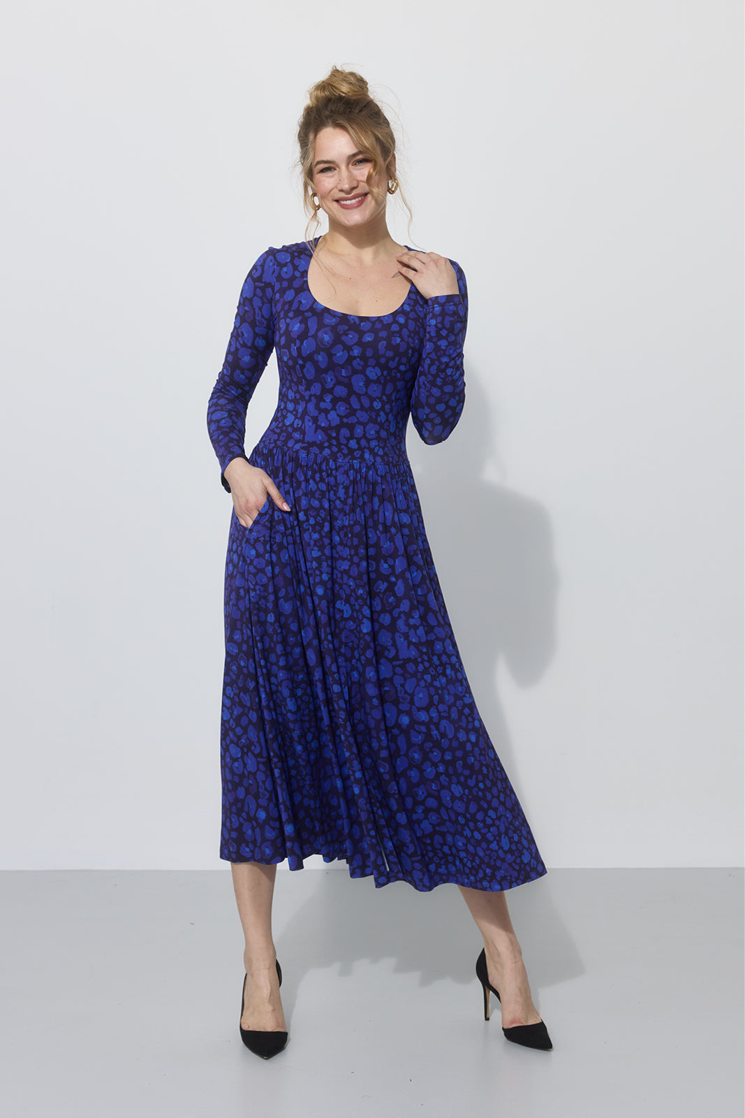 VOILÁ print leo art blue