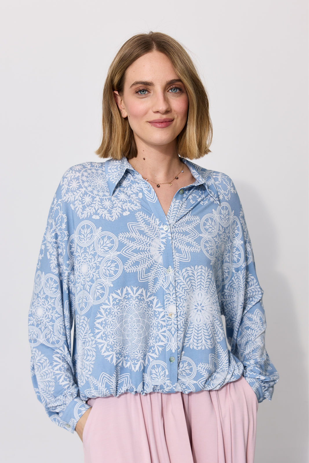 SHIRT ROMANTIC folk cut-outs print blue