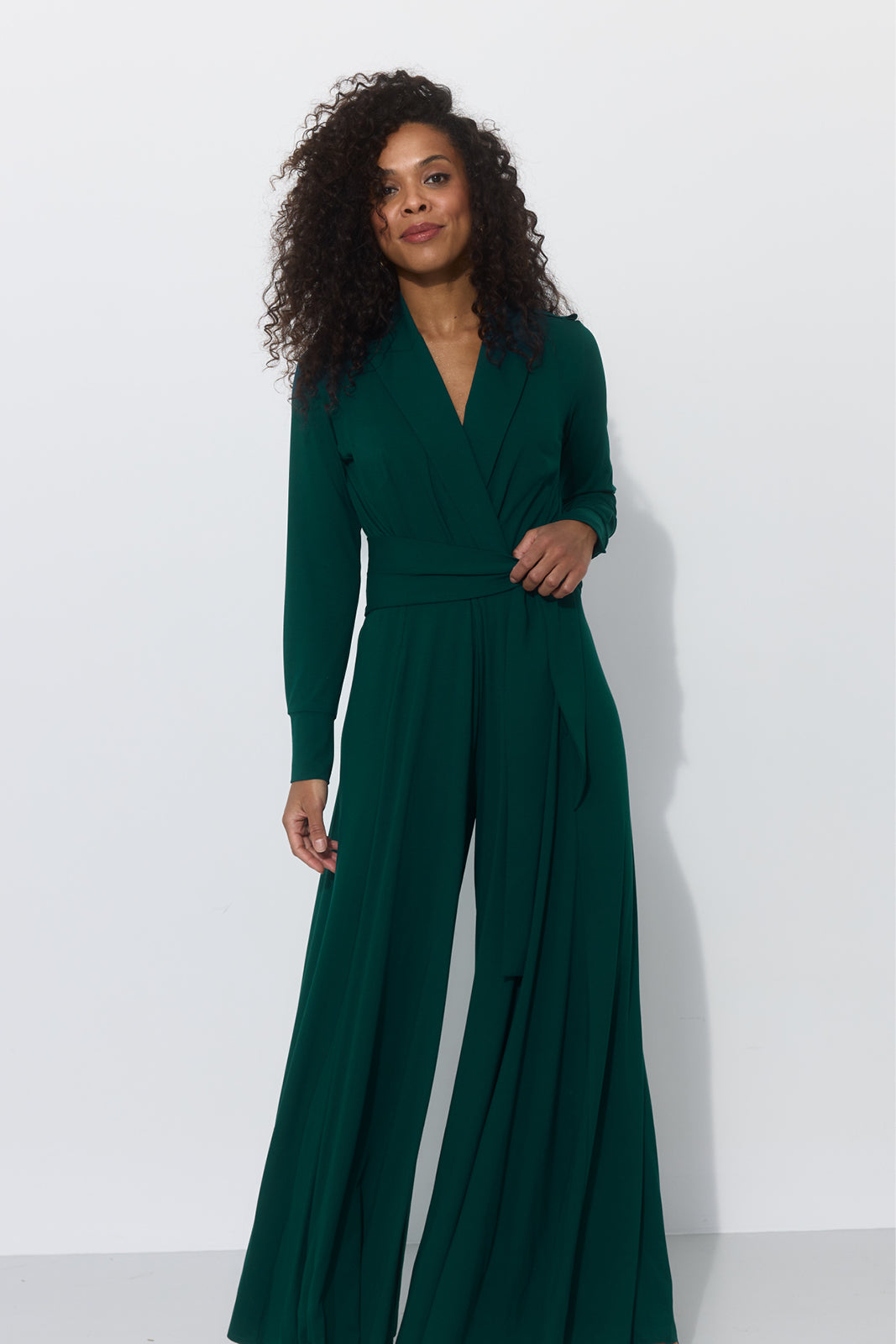 AMINA 175 cm kosmetolożka, modelka kombinezon XS