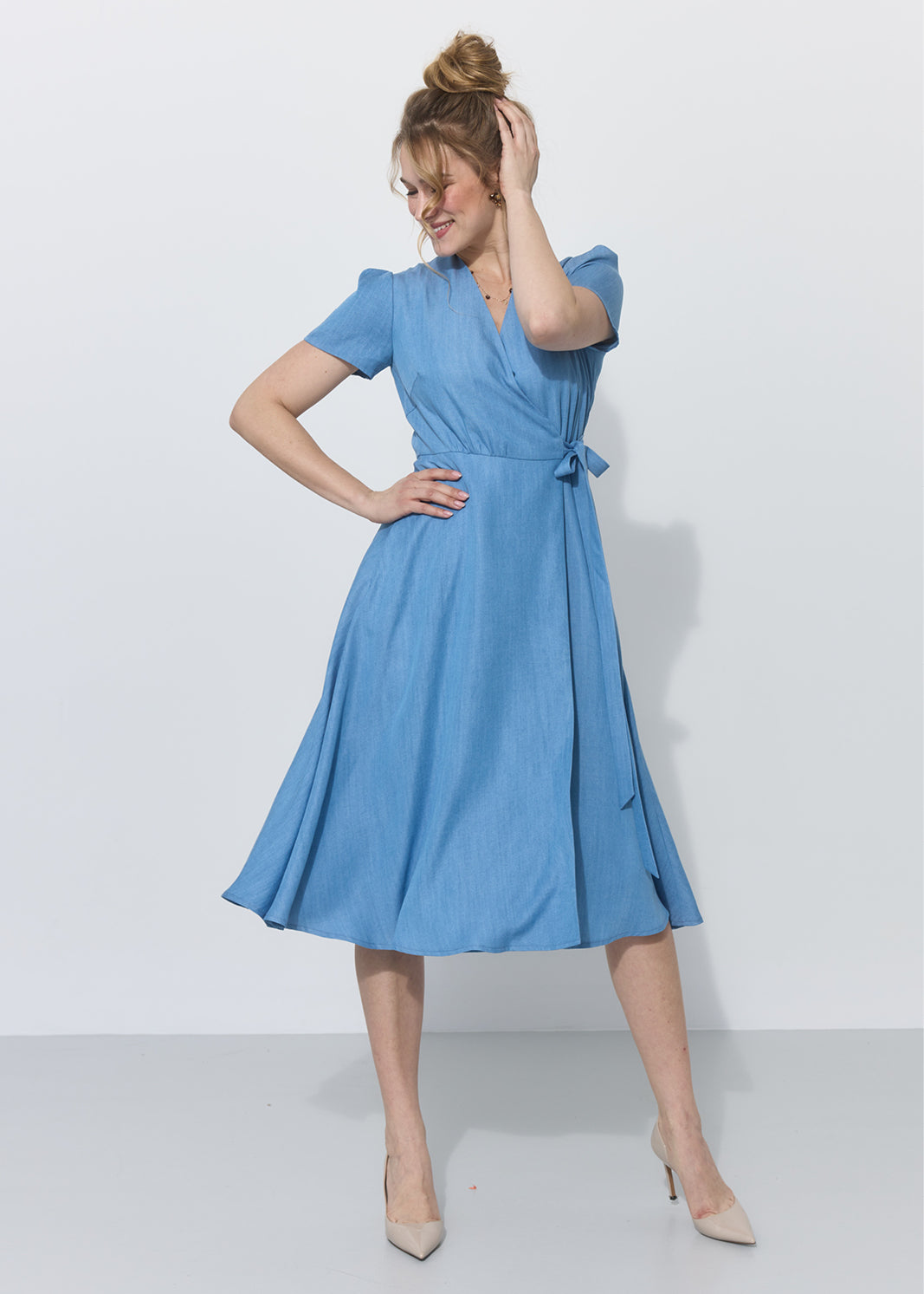 KINGA 175 cm<br>linergistka, modelka<br>sukienka XS|#000000|#ffffff|