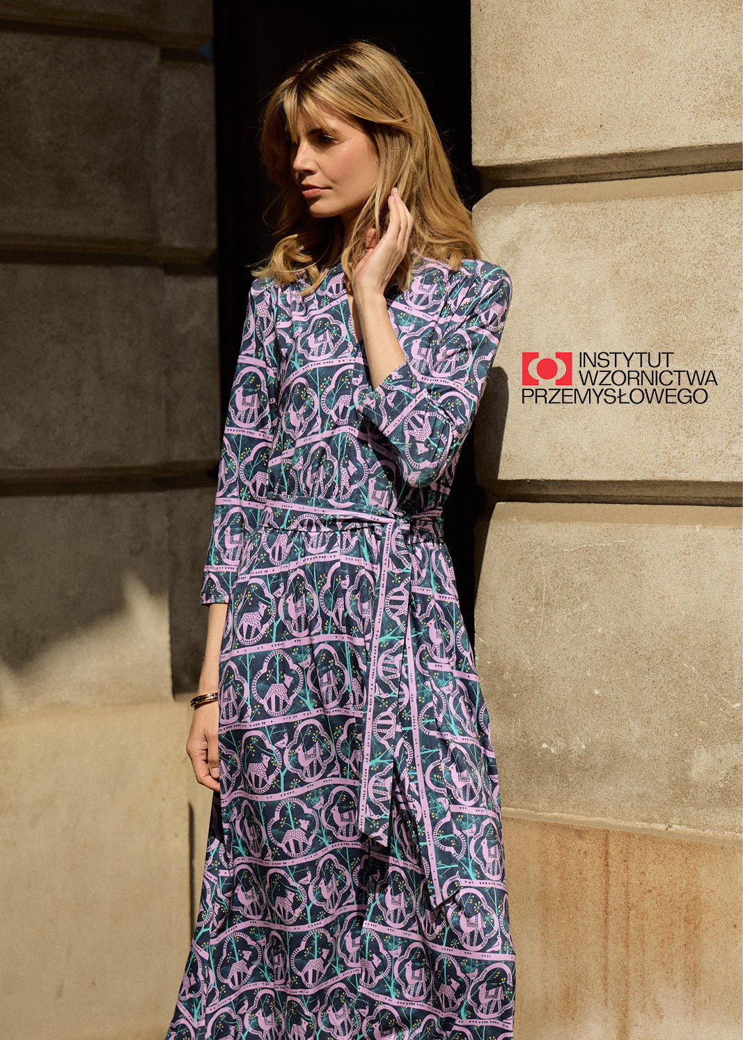 KALA 178 cm<br>modelka<br>sukienka S|#000000|#ffffff|