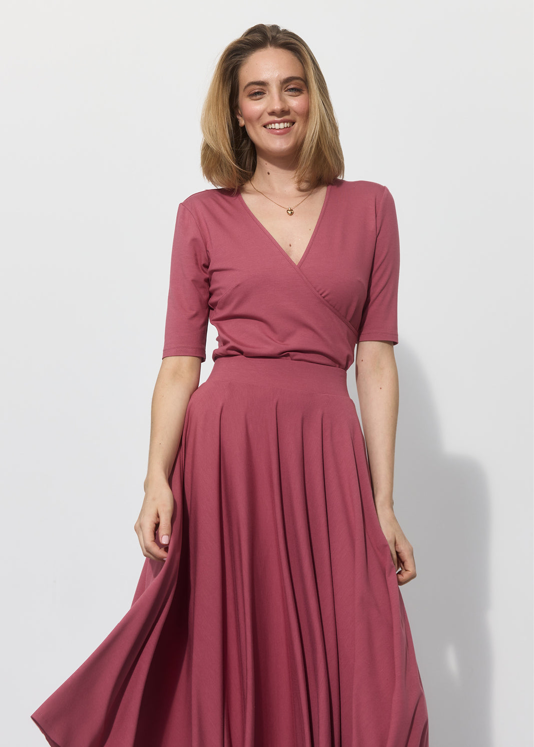 JULIE 176 cm
<br>modelka, studentka prawa<br>bluzka XS|#000000|#ffffff| 