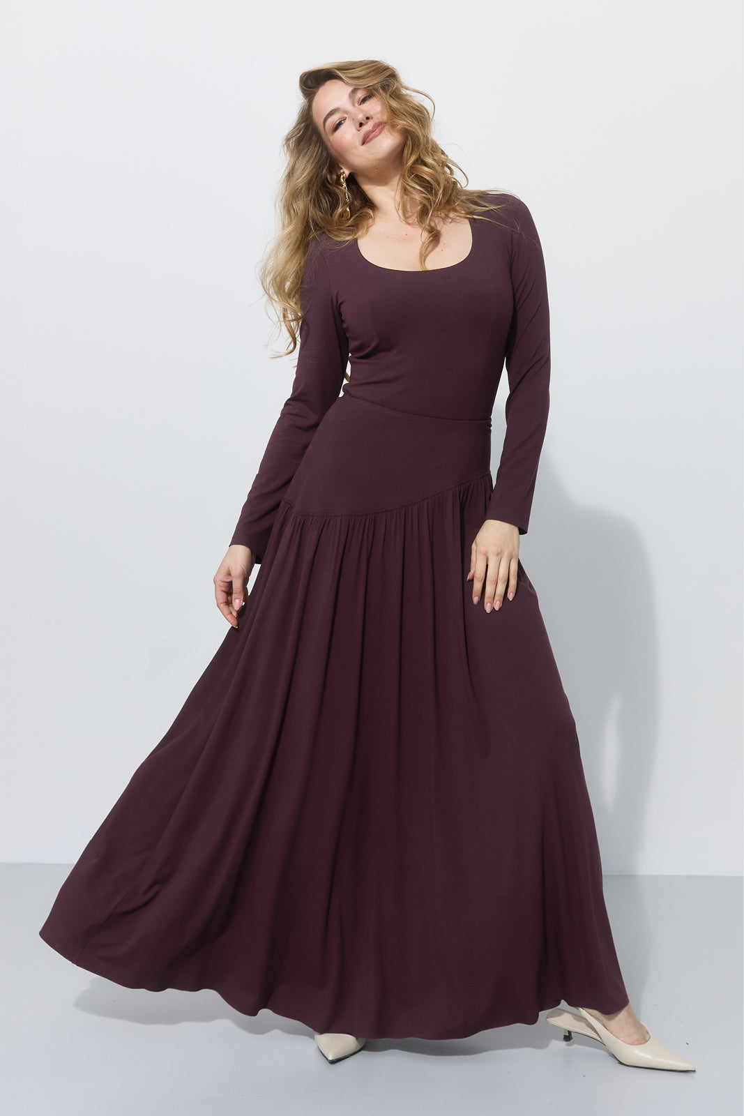 KINGA 175 cm linergistka, modelka spódnica XS