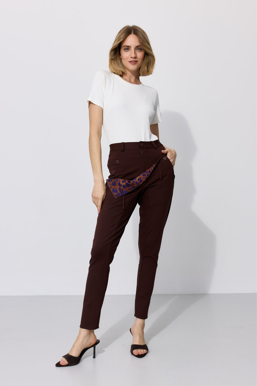 JULIA 176 cm modelka, studentka prawa spodnie XS