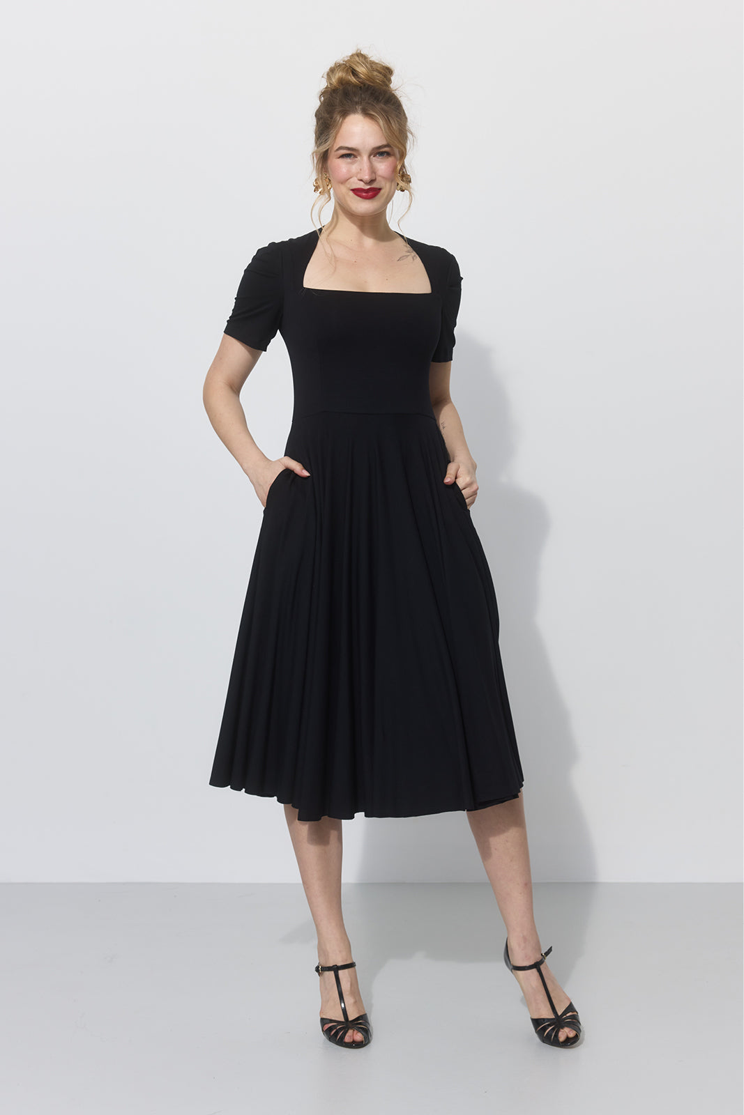 KINGA 175 cm linergistka, modelka sukienka XS
