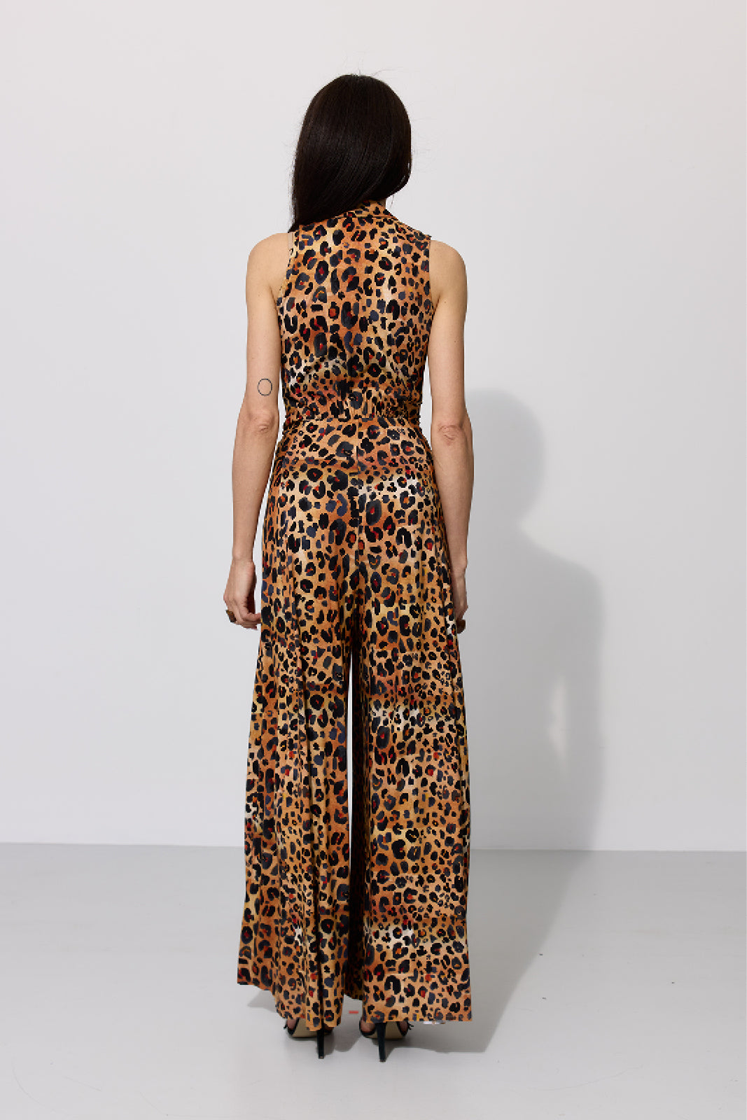 SIMPLY THE VEST print wild leo