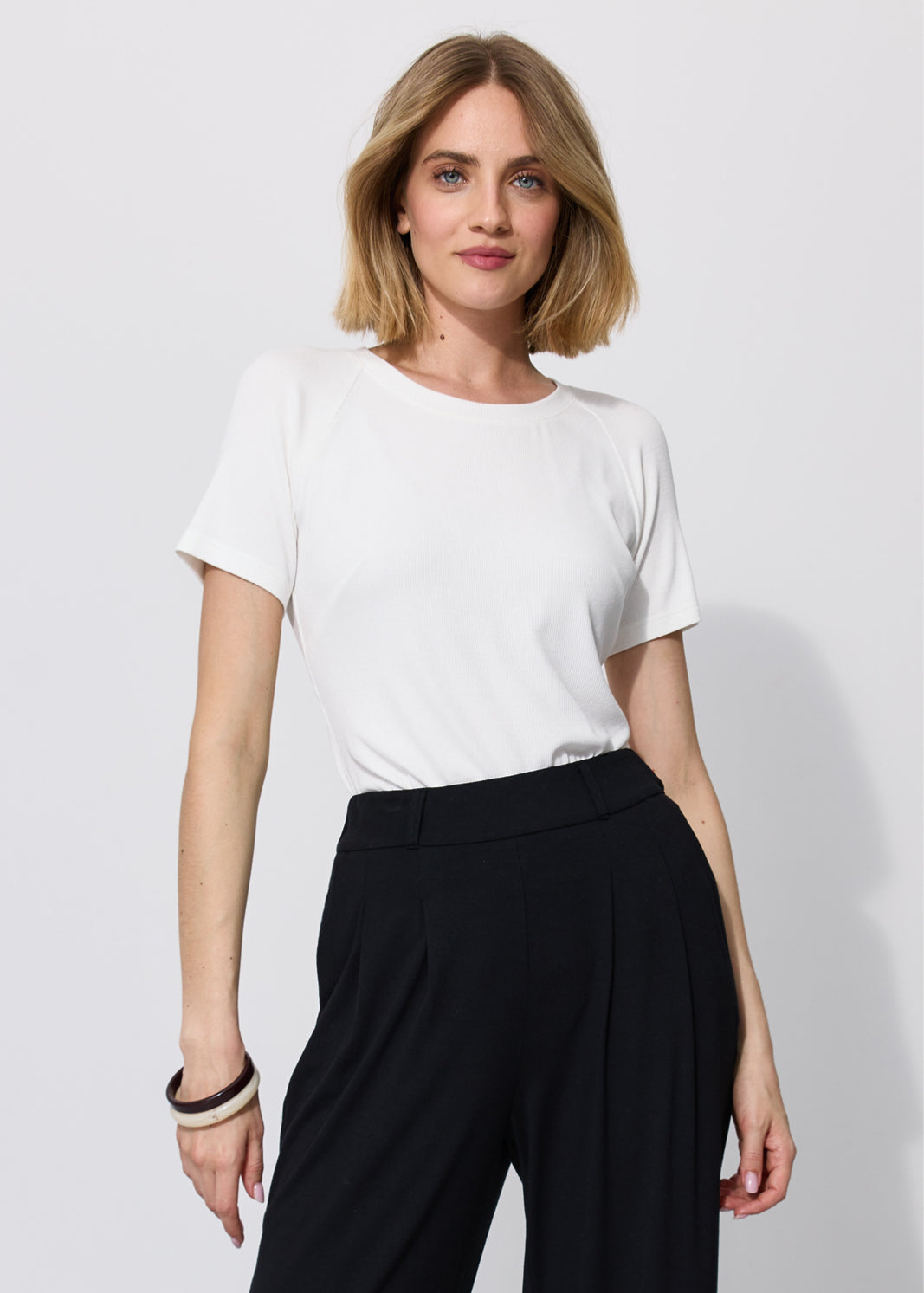 SAWCIA Z KRÓTKIM RĘKAWEM off white