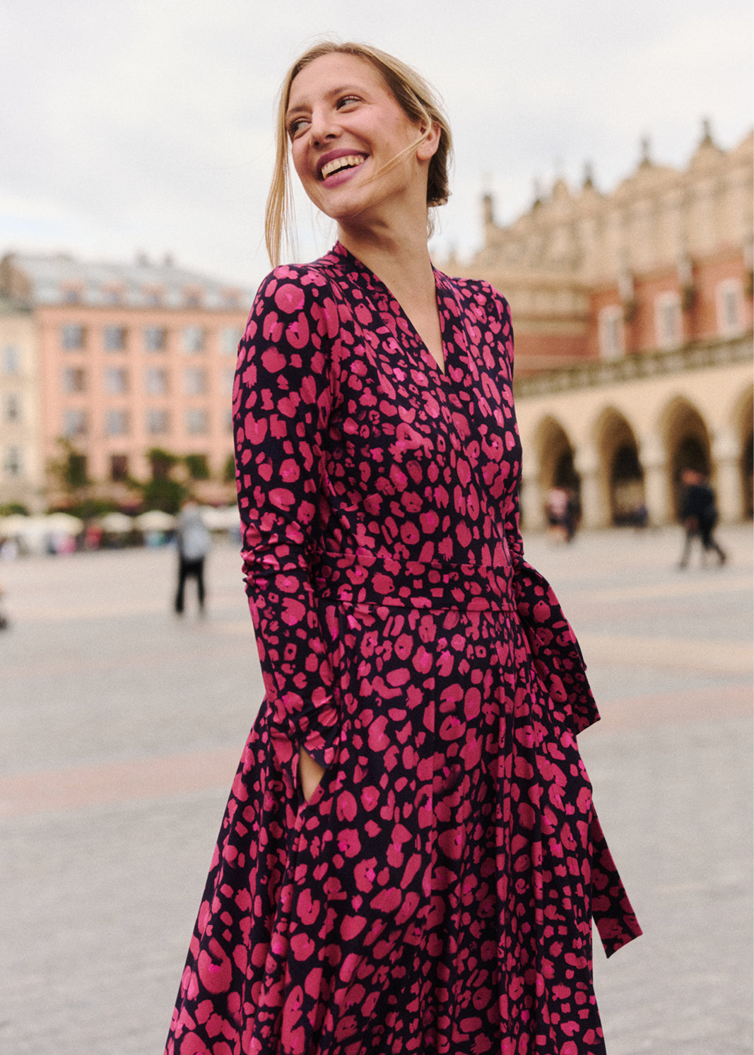 Sukienka MON AMOUR print leo pink & black