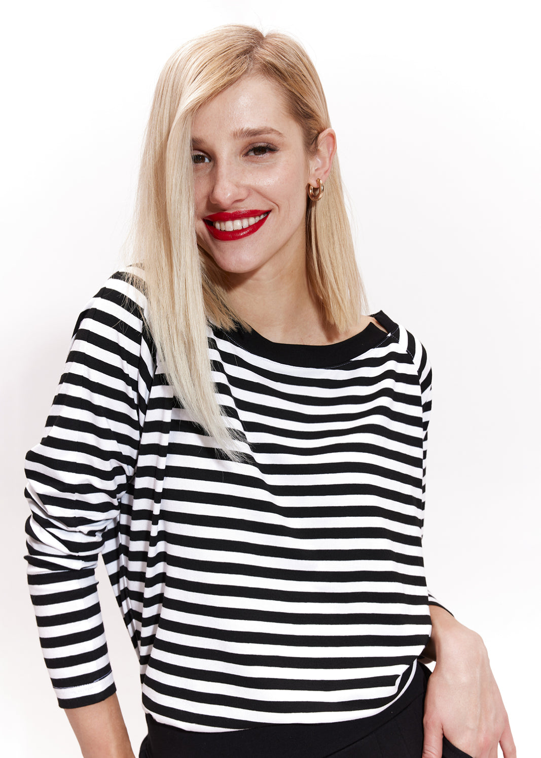 KAMILA 167 cm<br>aktorka<br>bluzka XS|#000000|#ffffff|