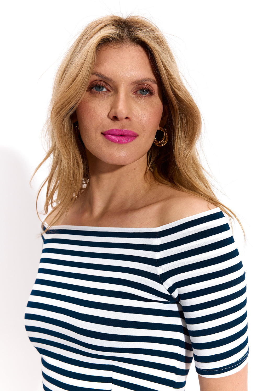 NAJPIĘKNIEJSZA w granatowe paski