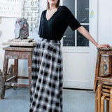 SPÓDNICA GARNITUROWA MAXI krata czarno-biała