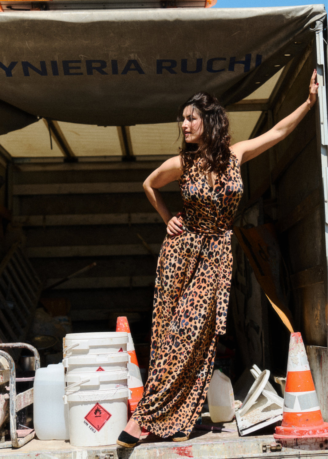 SIMPLY THE VEST print wild leo