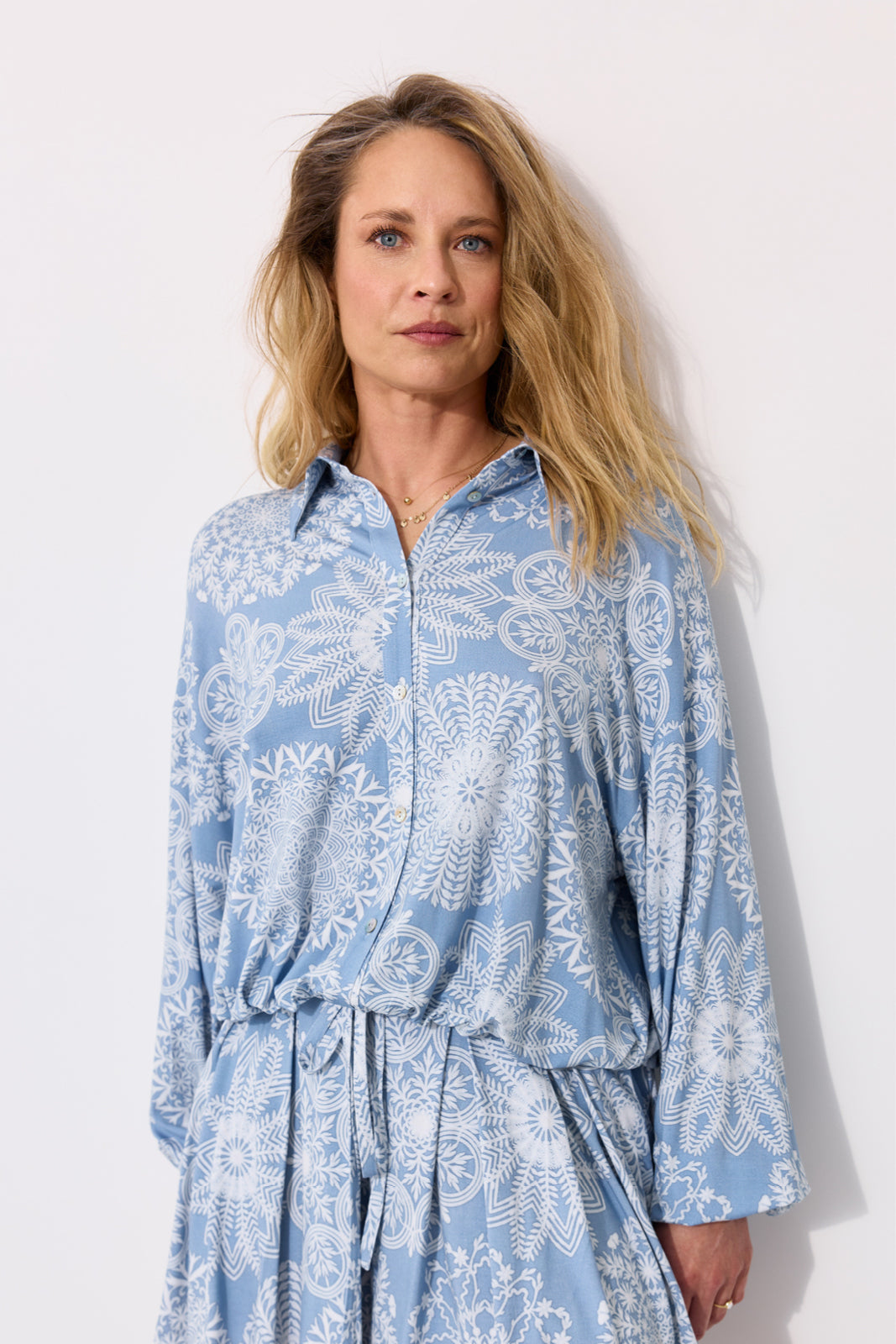 SHIRT ROMANTIC folk cut-outs print blue