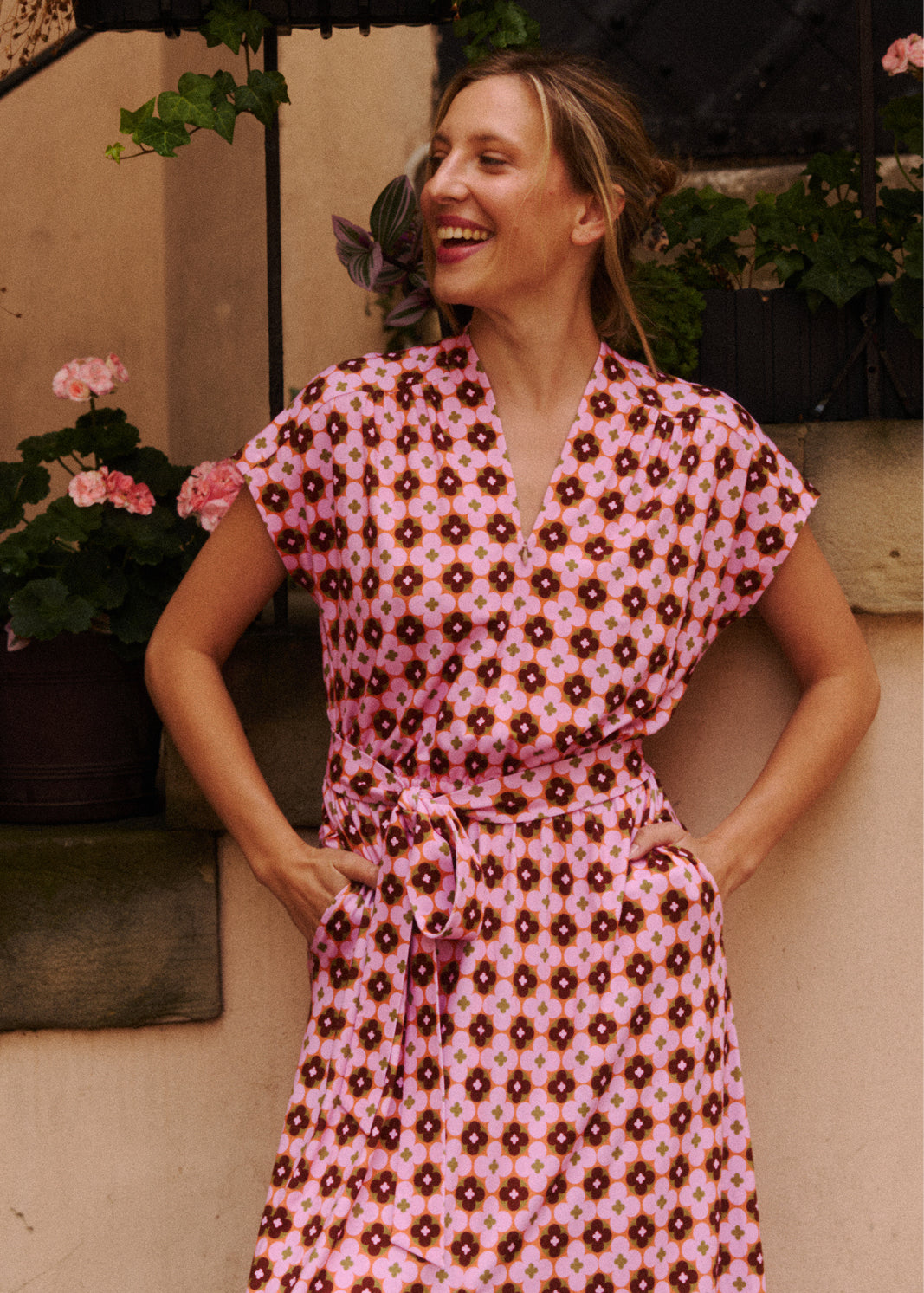 Sukienka JUTRO BĘDZIE NASZE print The Best of the 70s Small Flowers