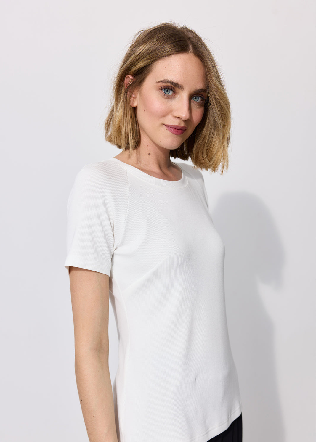 SAWCIA Z KRÓTKIM RĘKAWEM off white