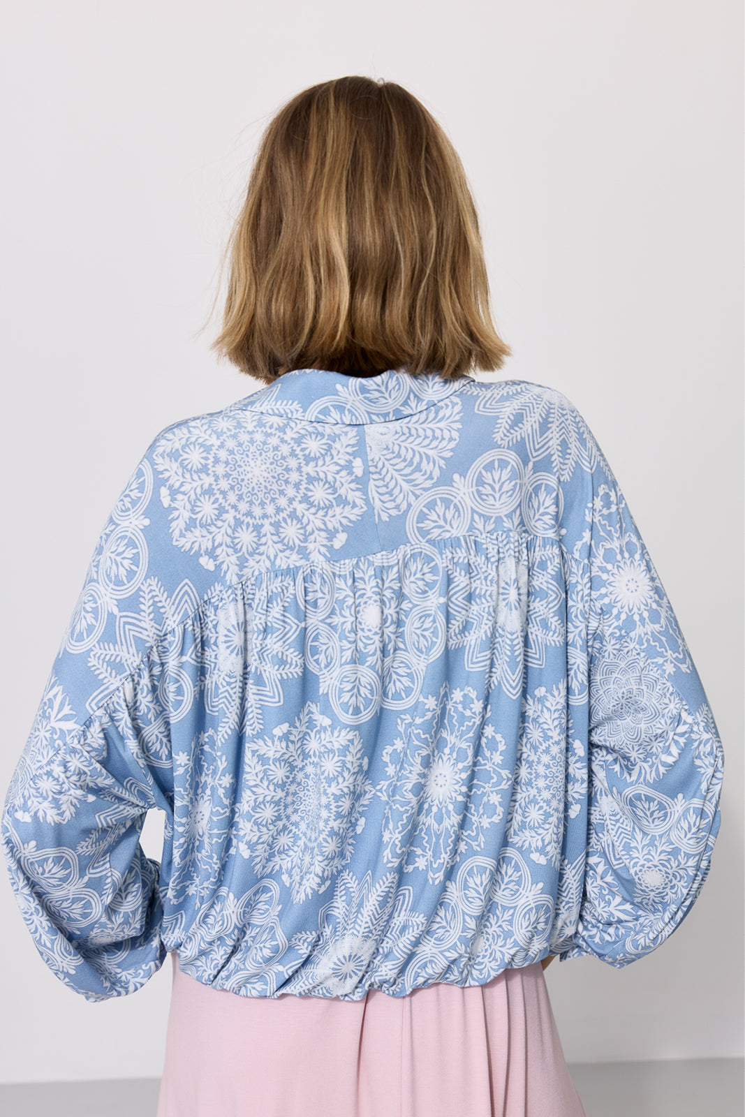 SHIRT ROMANTIC folk cut-outs print blue