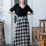 SPÓDNICA GARNITUROWA MAXI krata czarno-biała