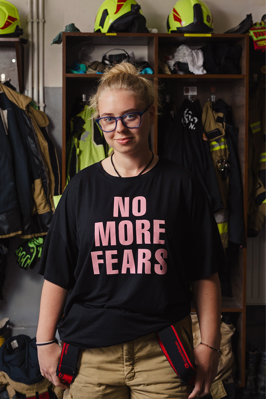 MY TIME NO MORE FEARS czarny
