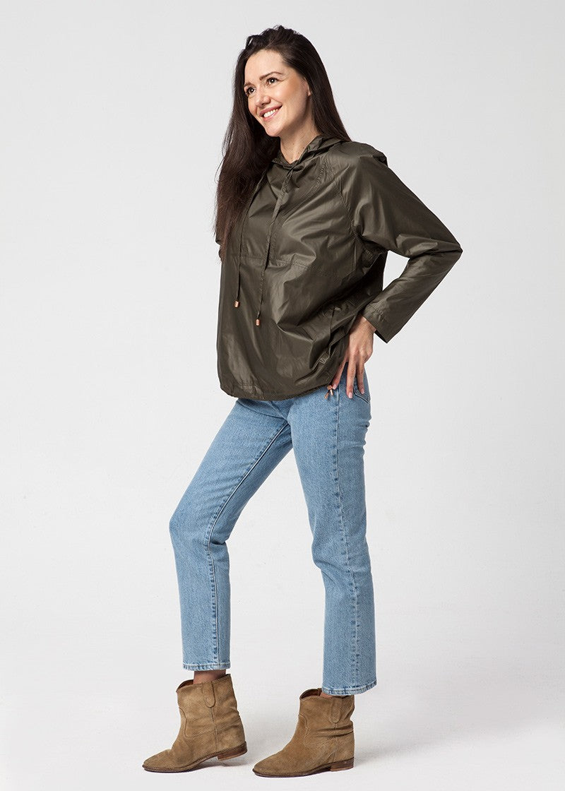 LADY IN RAIN khaki