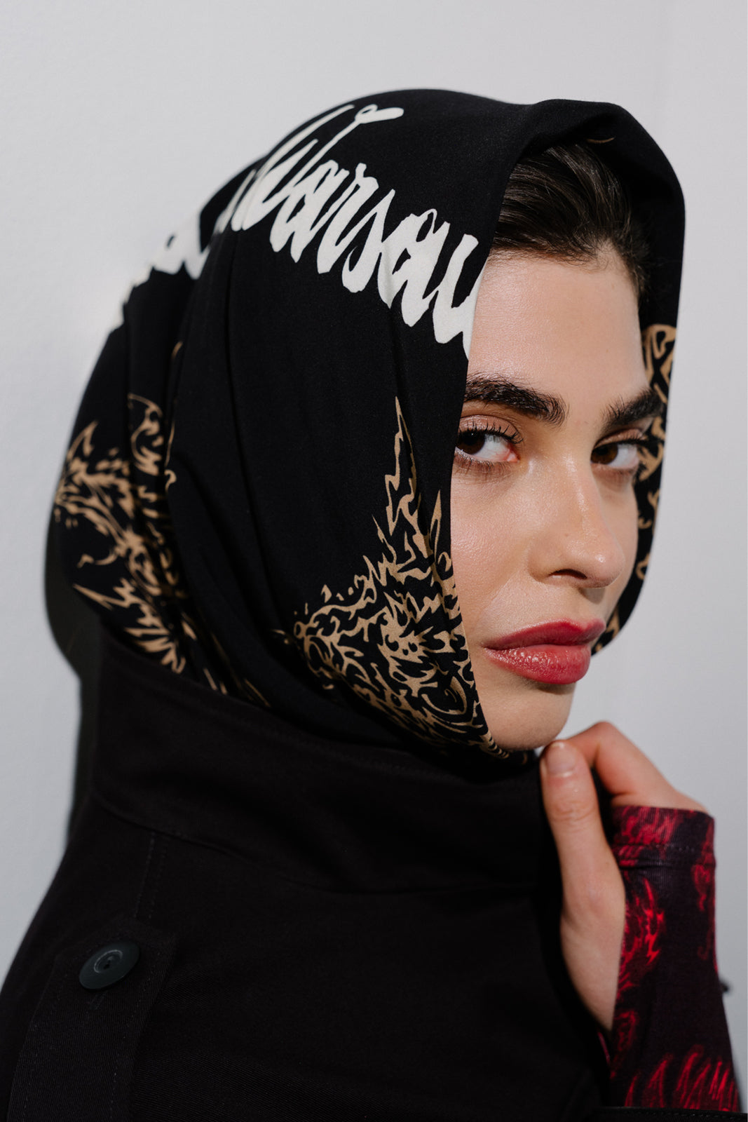 APASZKA print Swanski Studio black & gold