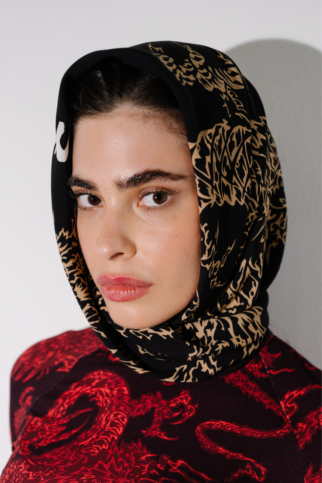 APASZKA print Swanski Studio black & gold