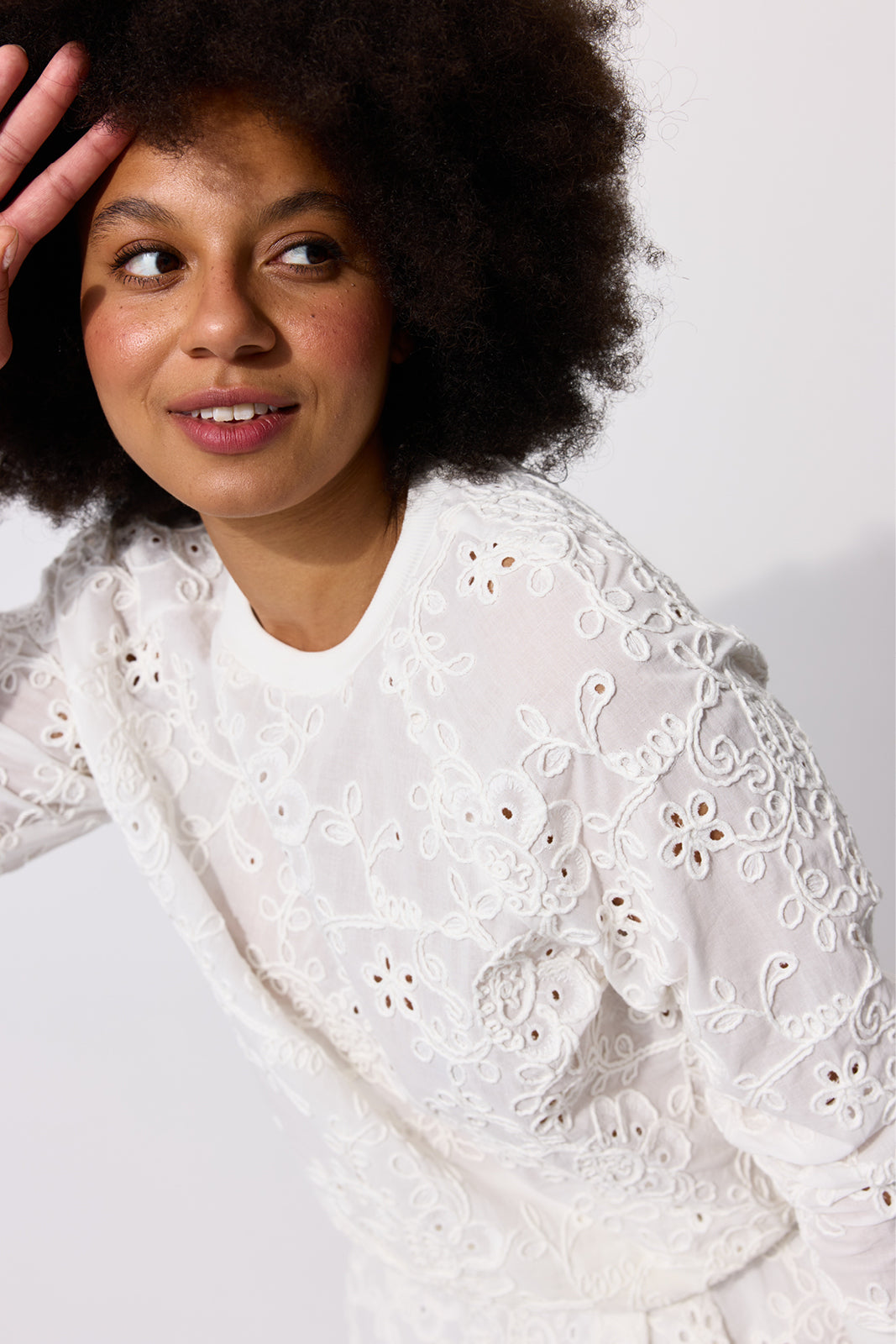 Bluza LUCY IN THE SKY haft richelieu white