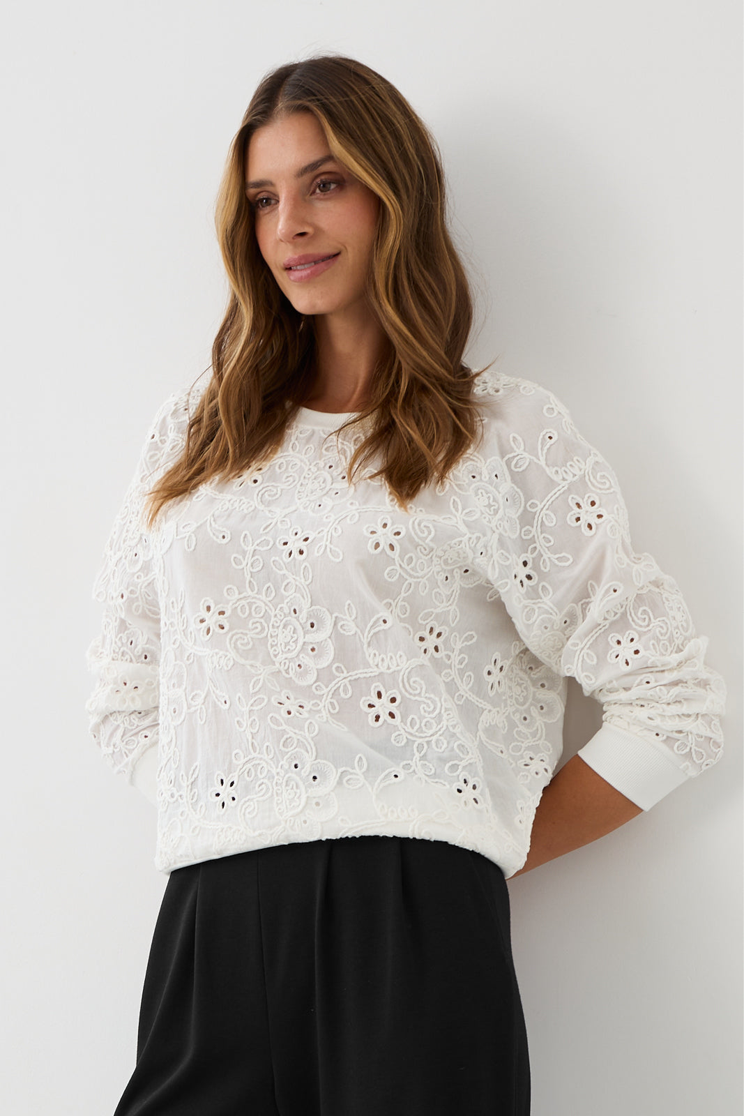 Bluza LUCY IN THE SKY haft richelieu white