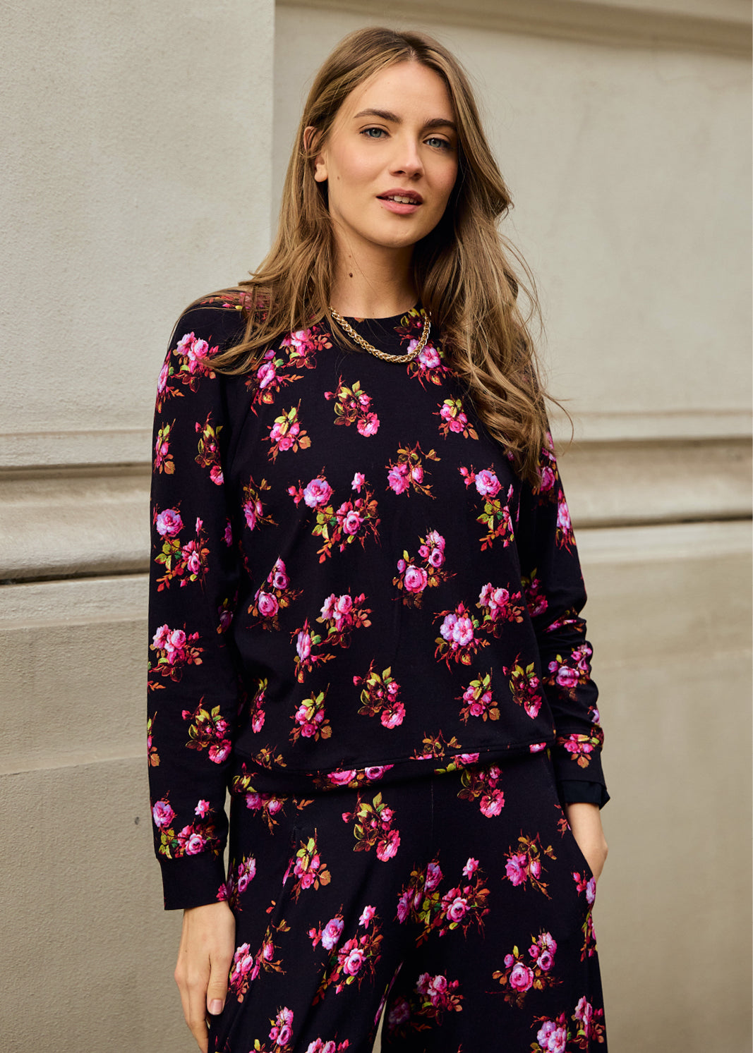 LUCY IN THE SKY print risk'n'roses black