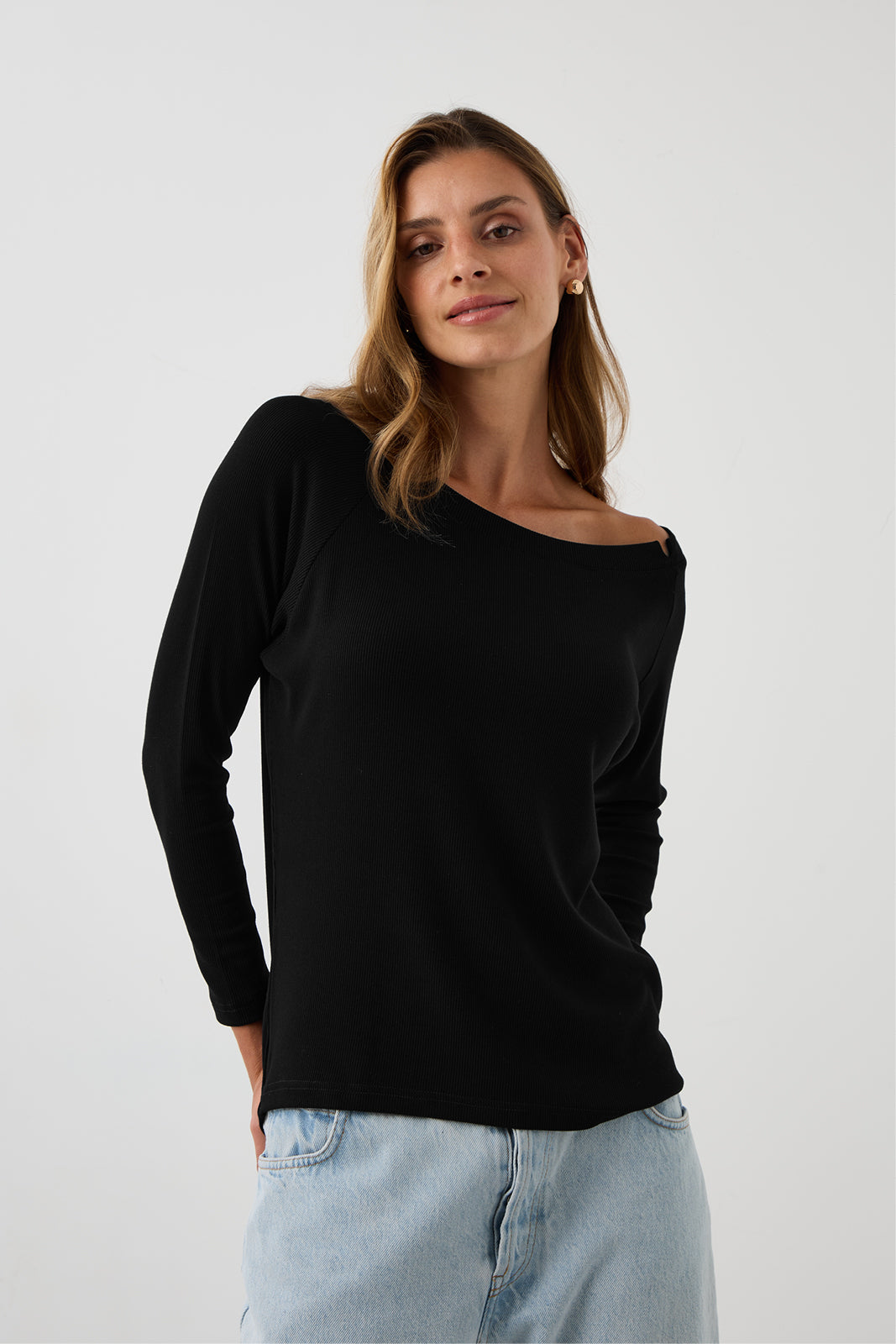 MUST HAVE ribbed black