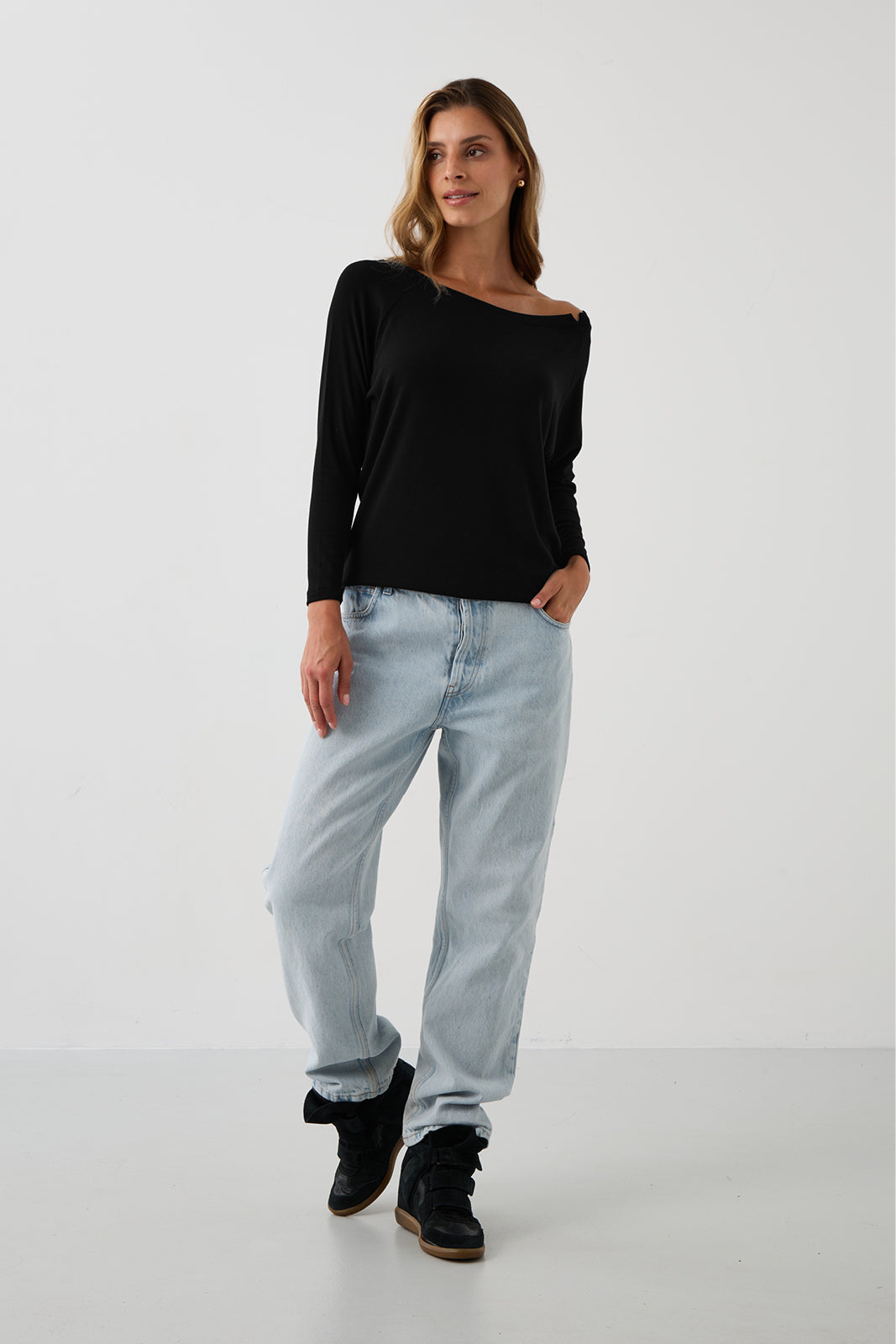 MUST HAVE ribbed black