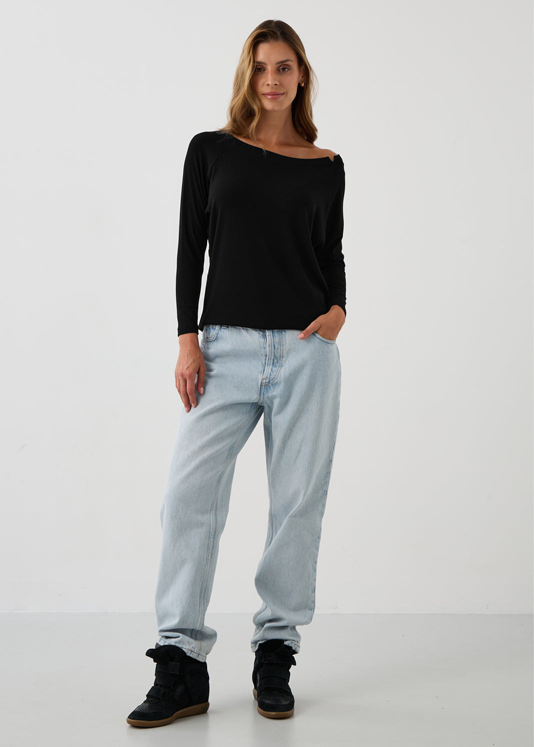 MUST HAVE ribbed black