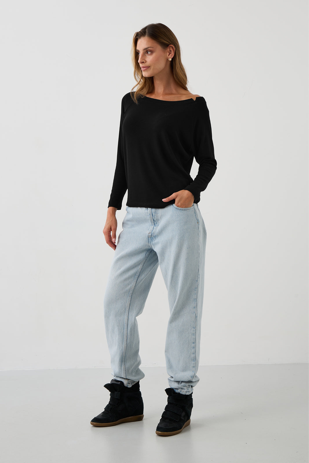 MUST HAVE ribbed black