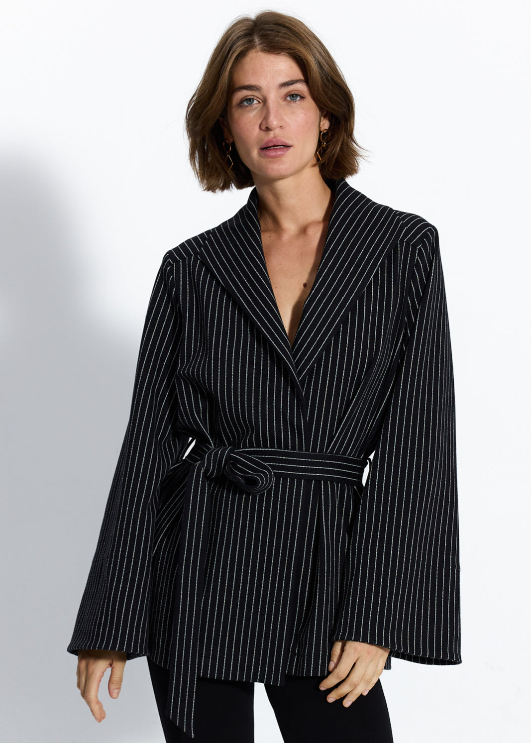 SOME HOPE SHORT tenis nearly black