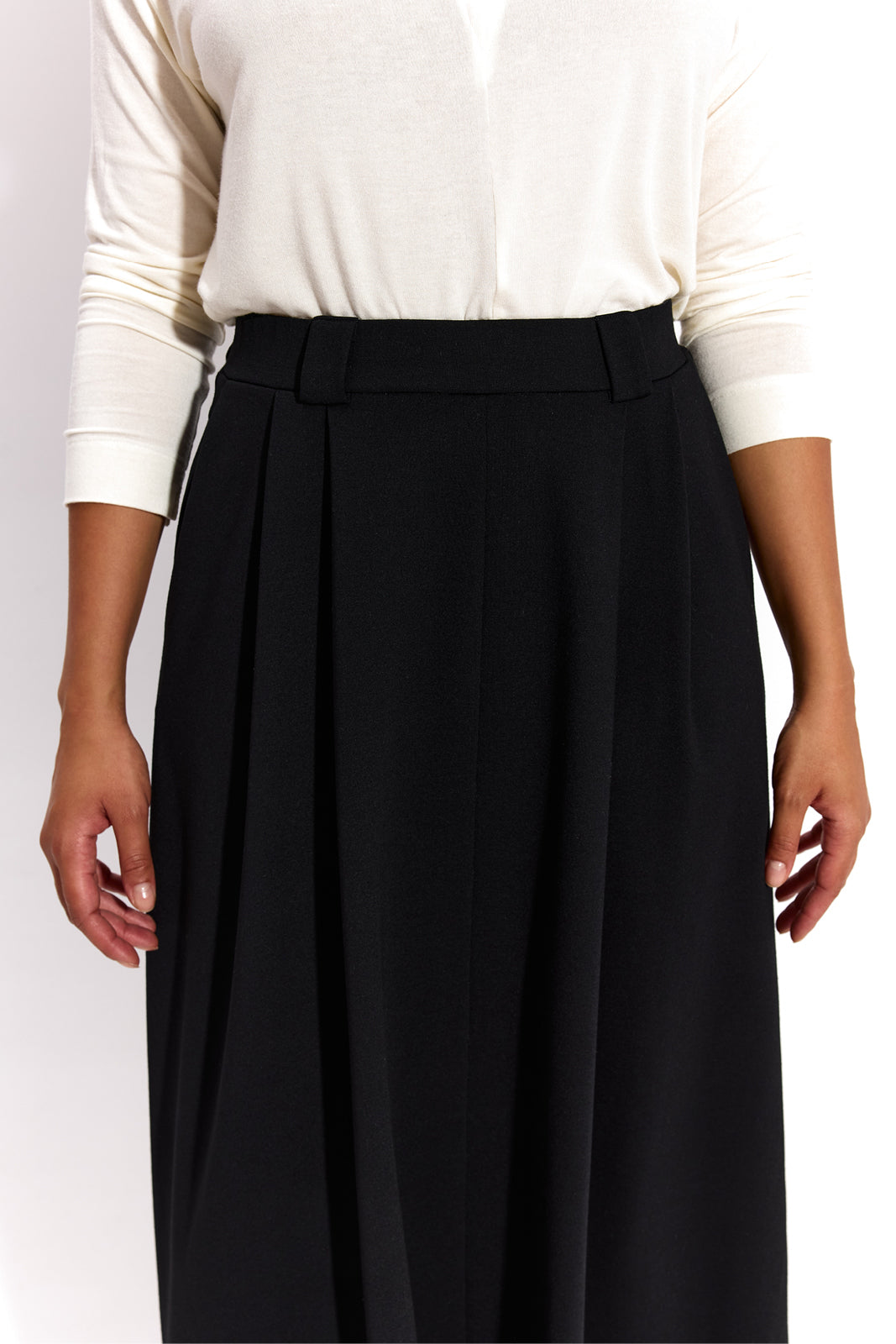 SPÓDNICA GARNITUROWA 7/8 czarna