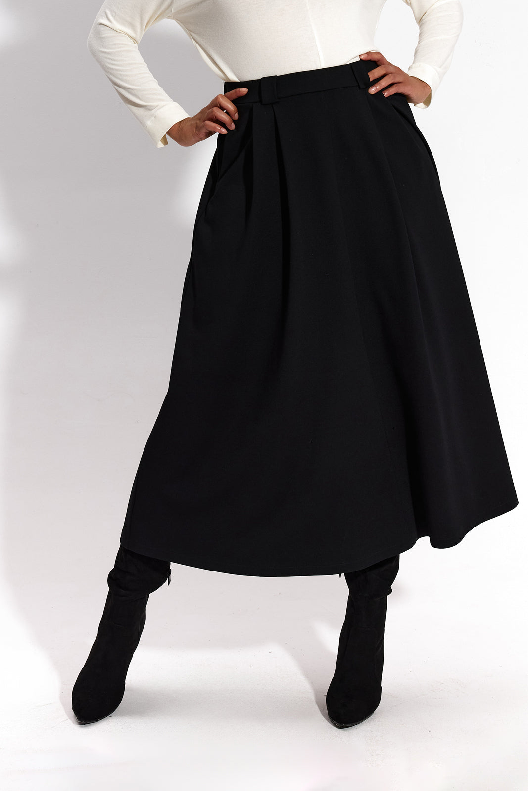 SPÓDNICA GARNITUROWA 7/8 czarna