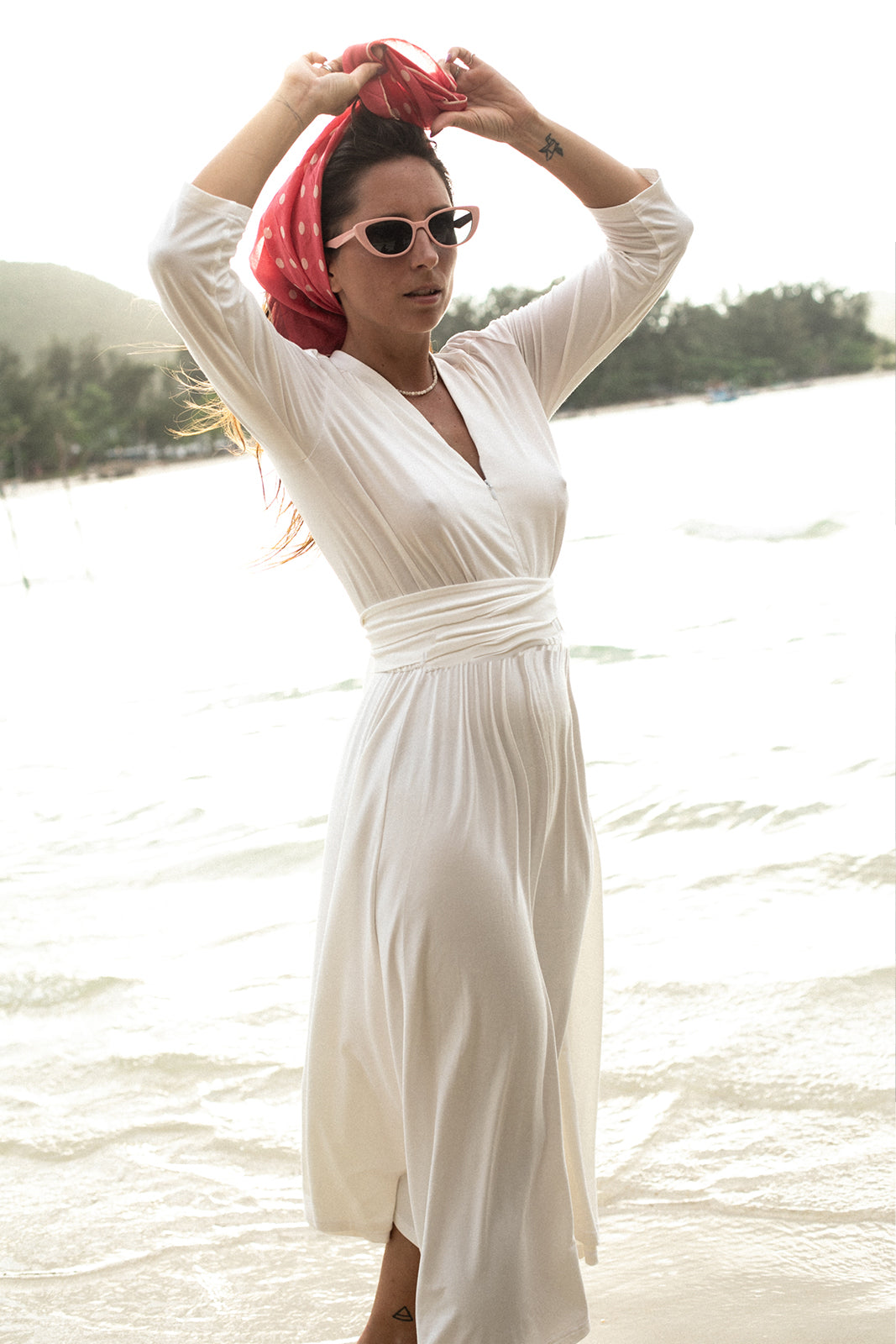 LIBERTY DRESS perłowa biel