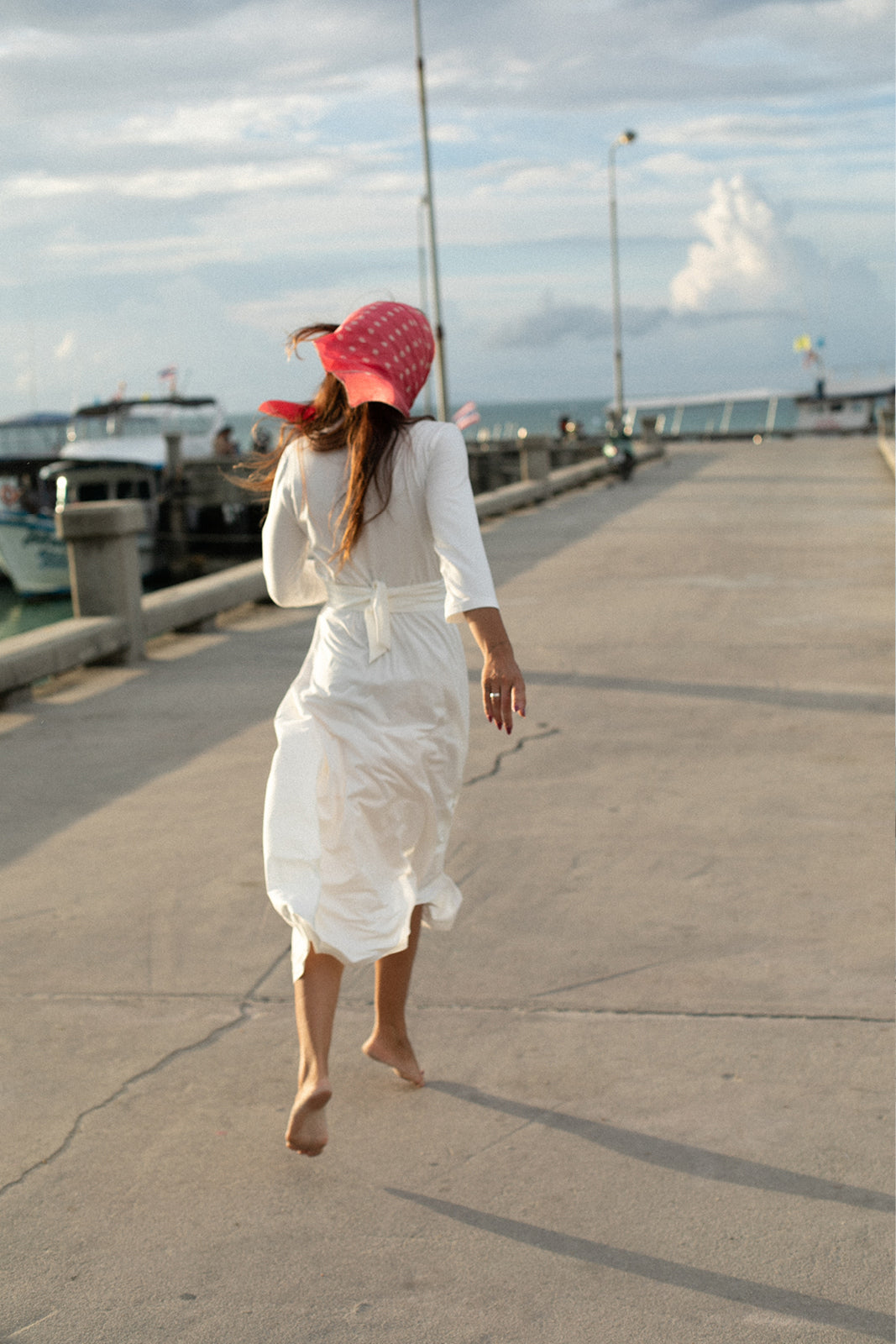 LIBERTY DRESS perłowa biel