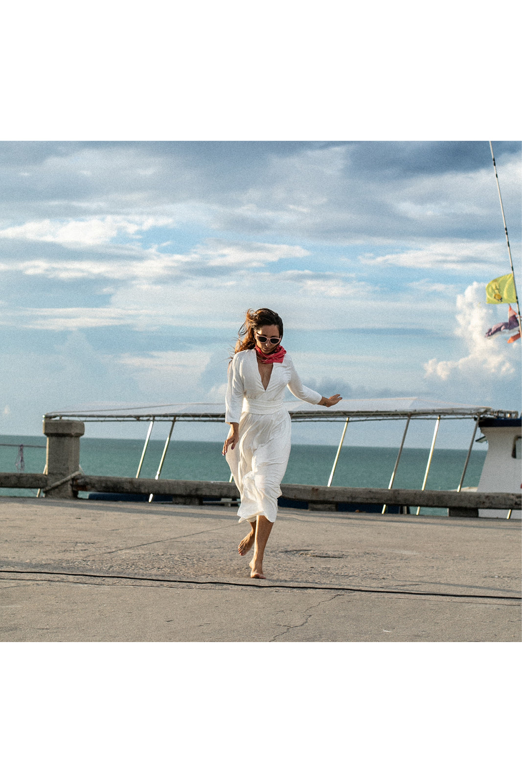 LIBERTY DRESS perłowa biel