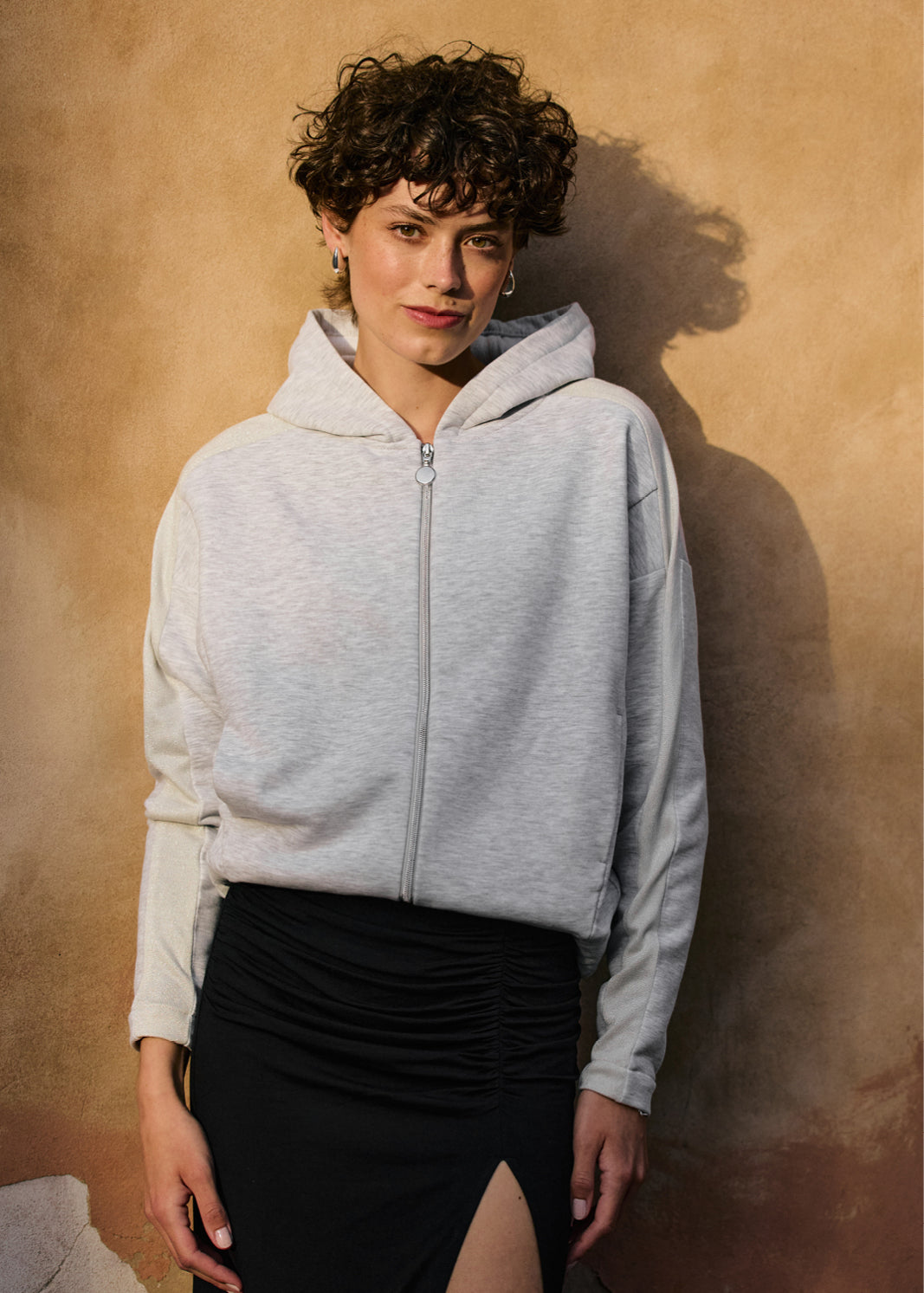 MADE MY DAY jasny szary melanż ze srebrnym lampasem