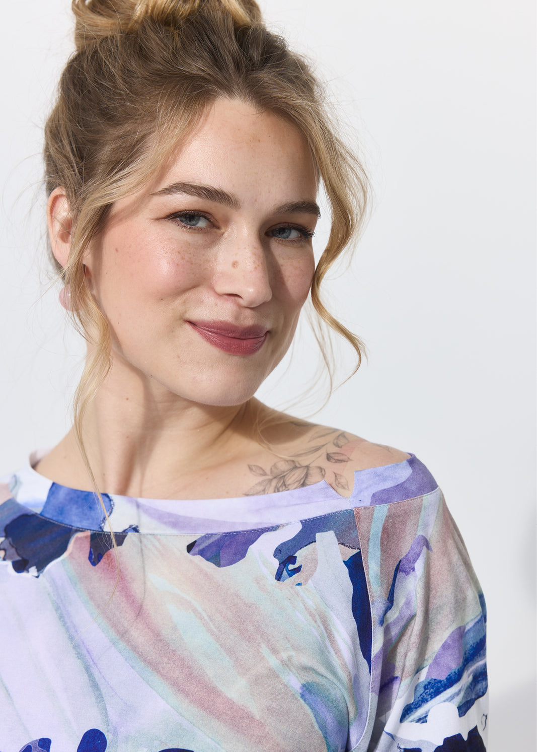 MUST HAVE print Dreamworld niebieski