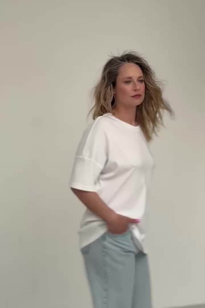 T-LOVE white