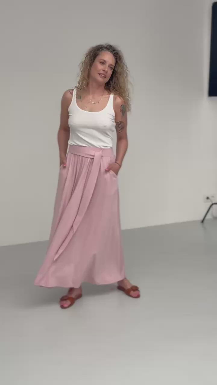 DOPASOWANY TANK TOP biały
