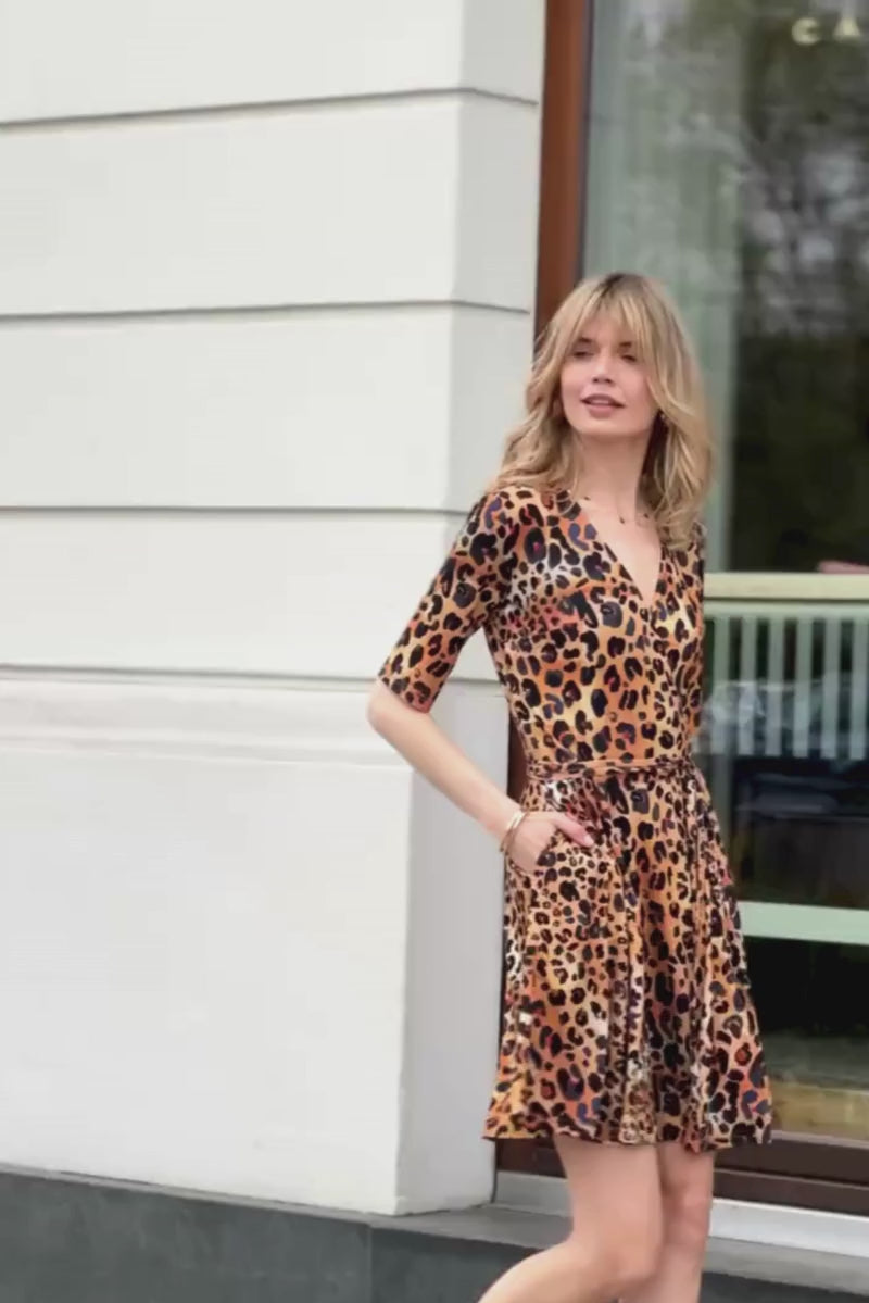 CRAZY IN LOVE print wild leo