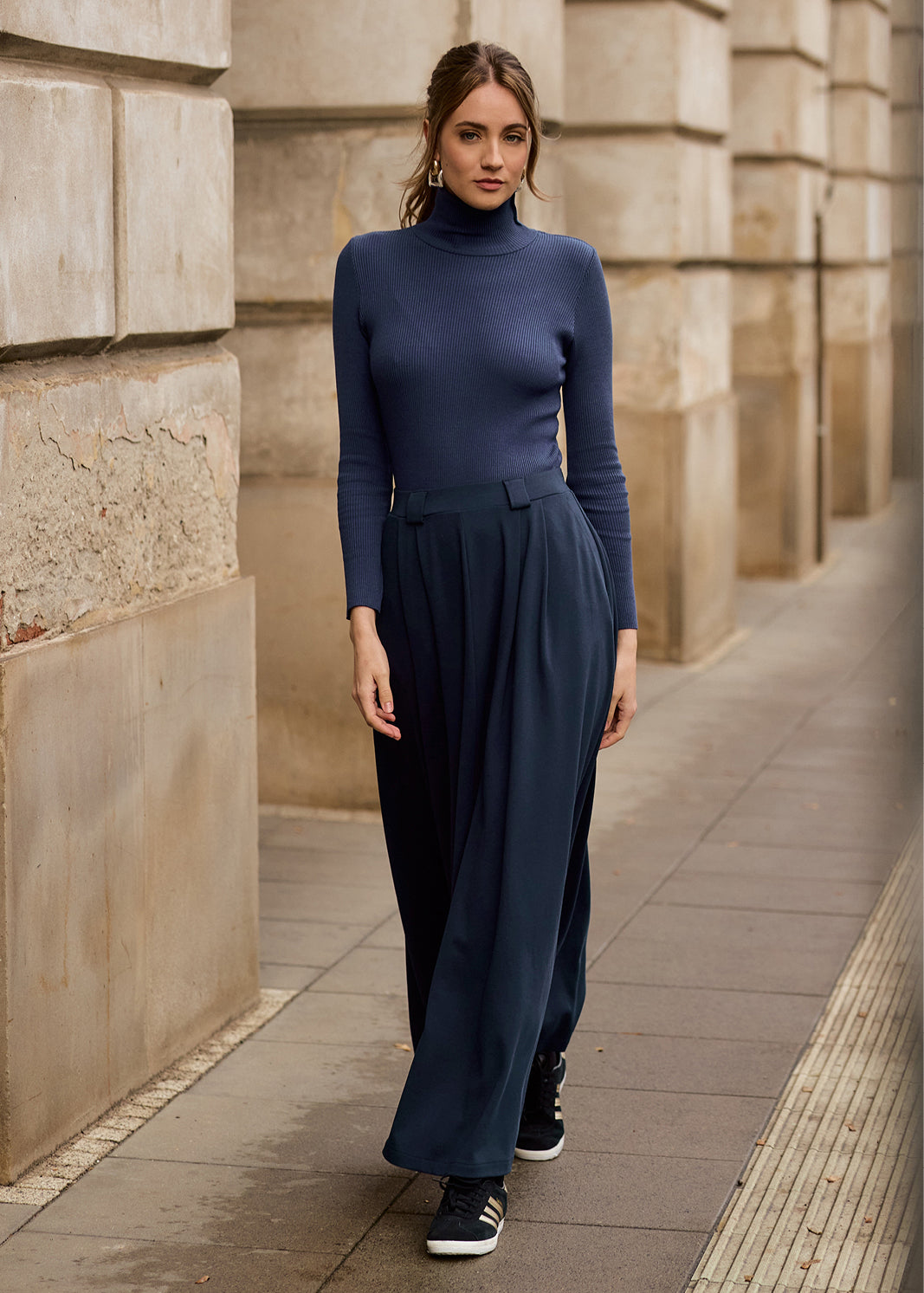 SPÓDNICA GARNITUROWA MAXI nocny granat