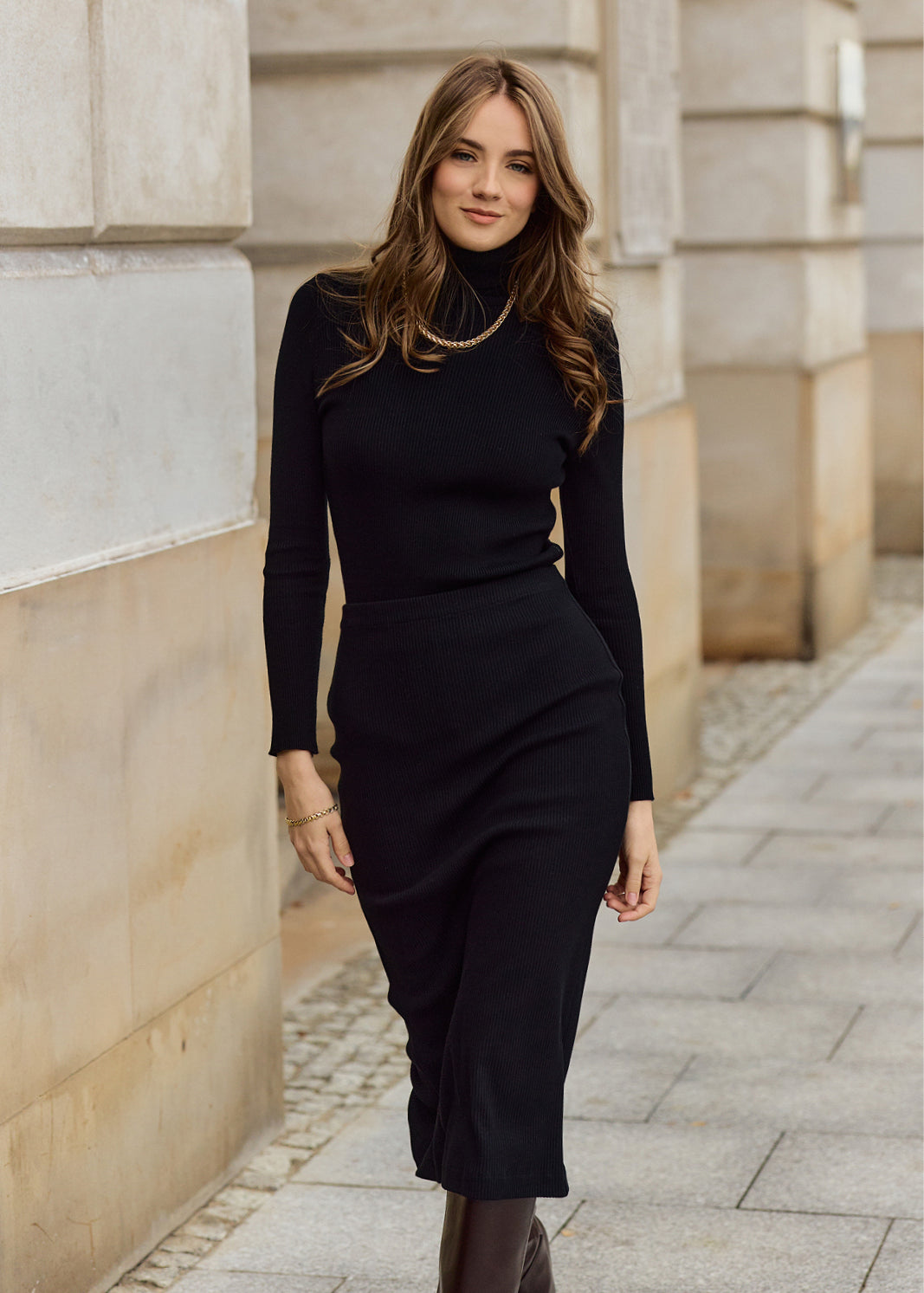 SPÓDNICA TUBA 7/8 czarny prążek