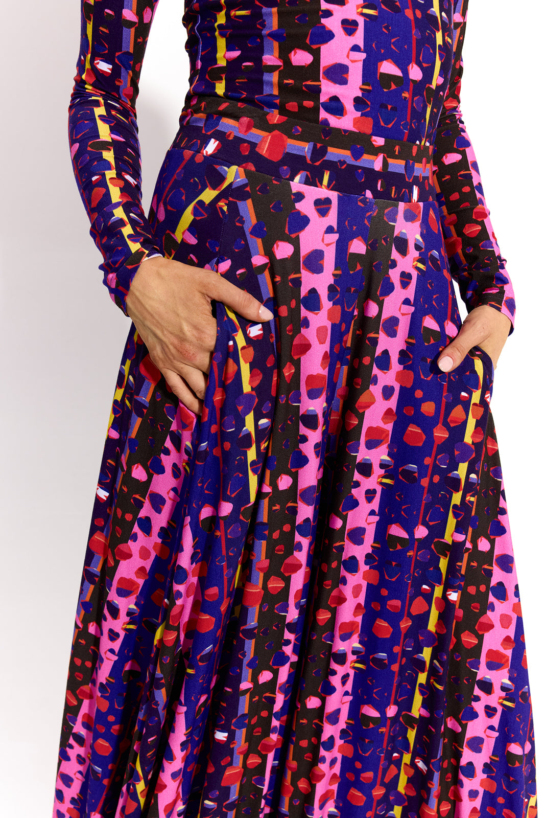 PRIMAVERY print risk. follow your heart fantasy