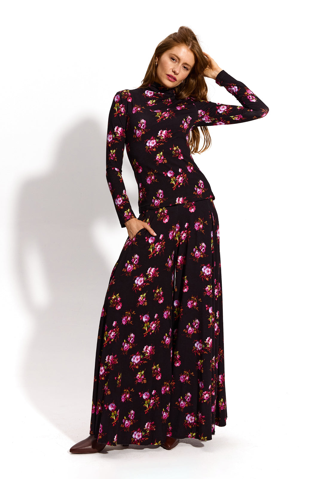 PRIMAVERY print risk'n'roses black