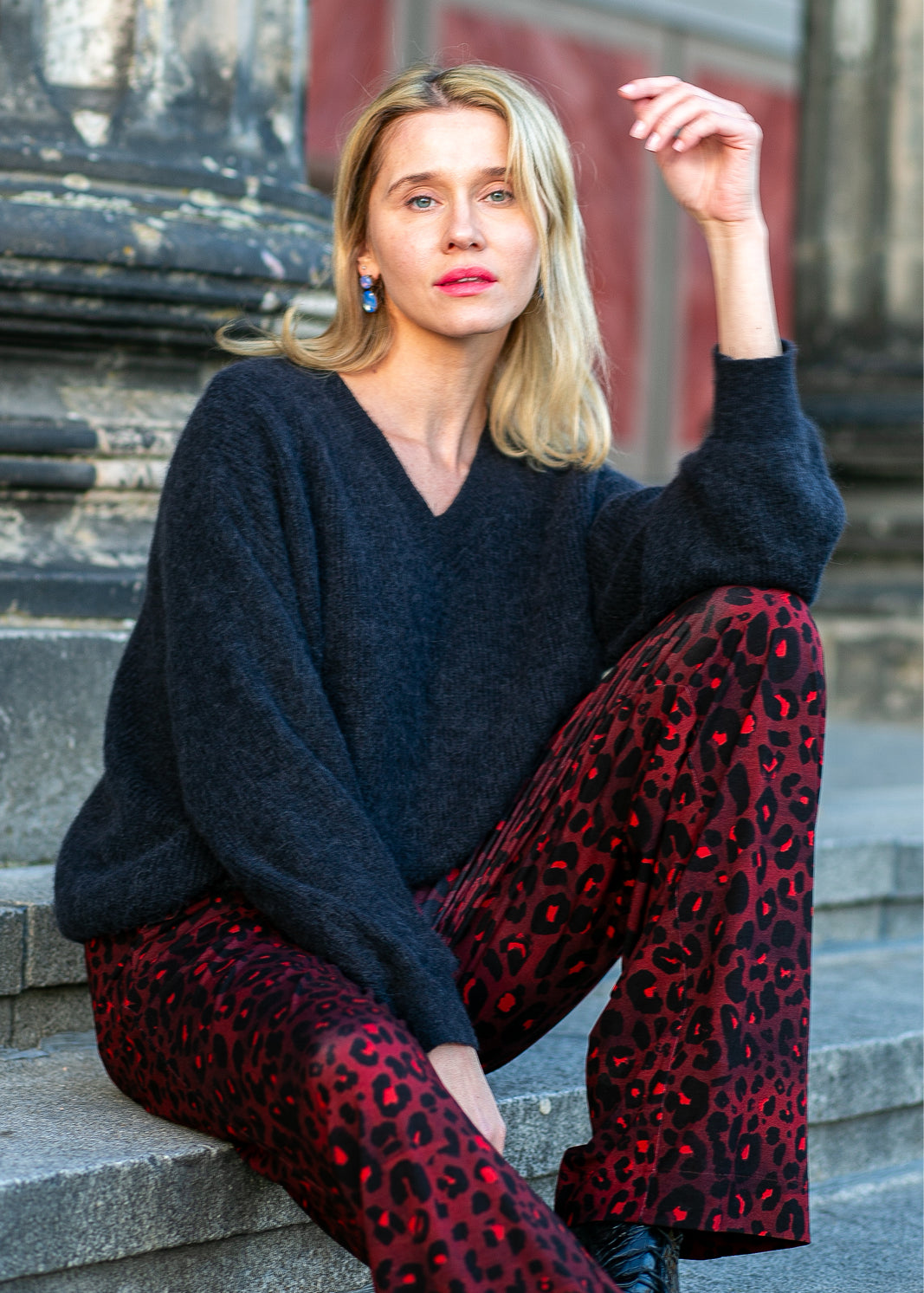 SPRYCIARY print leo red wine