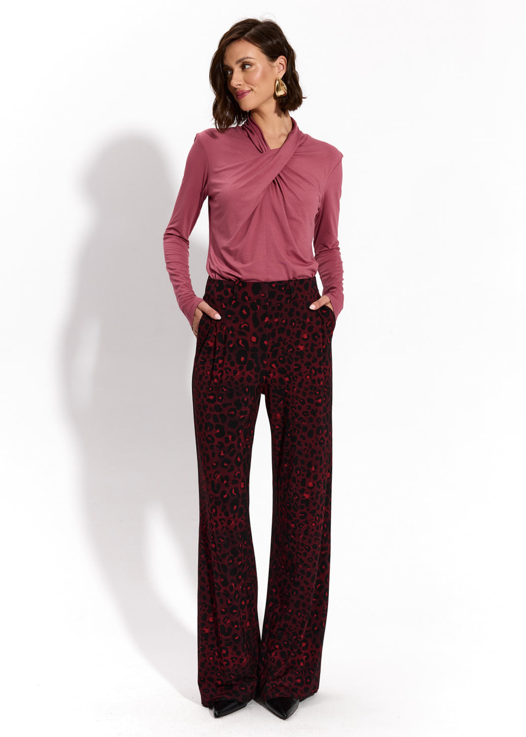 SPRYCIARY print leo red wine